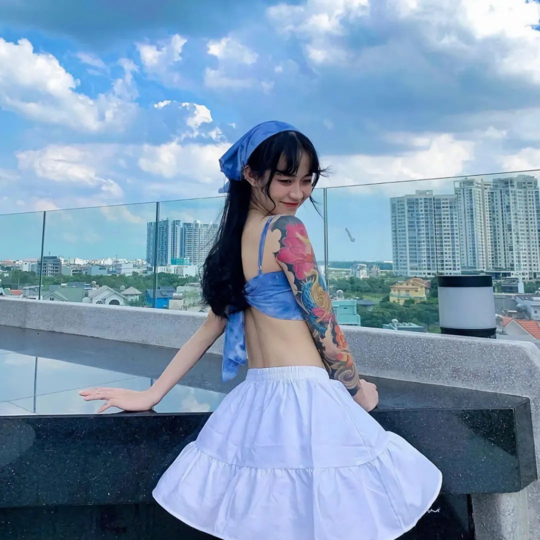 红天鹅